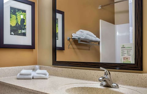 Combined shower/tub, eco-friendly toiletries, hair dryer, towels