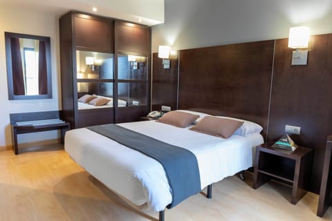 Premium Double Room | In-room safe, desk, laptop workspace, blackout drapes