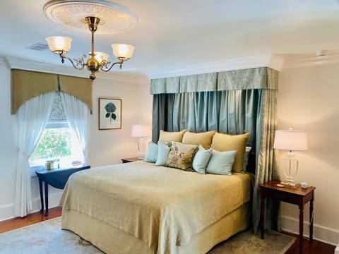 The Charlotte Room | Egyptian cotton sheets, premium bedding, individually decorated