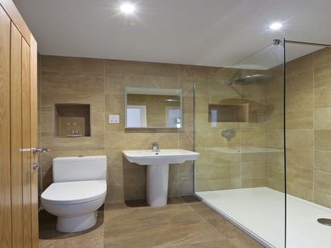 Double or Twin Room, Ensuite | Bathroom