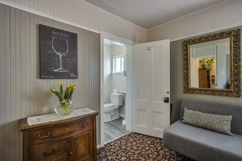 Room, 1 Queen Bed (St. Helena) | Individually decorated, individually furnished, iron/ironing board