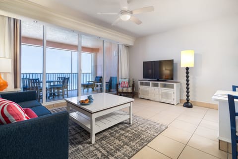 1 Bedroom Captiva Villa,1 King Bed | Premium bedding, in-room safe, blackout drapes, iron/ironing board