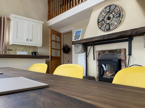 Cottage, 3 Bedrooms (Jimmy's Cottage) | Private kitchen | Full-size fridge, microwave, oven, electric kettle