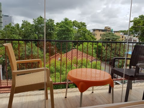 Family Room | Balcony