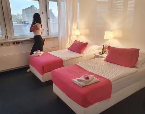 Desk, soundproofing, iron/ironing board, bed sheets