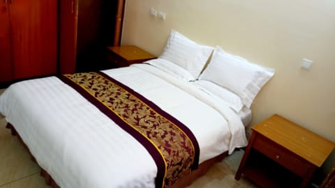 Junior Suite (Medium) | Free WiFi, bed sheets