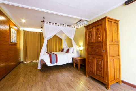 Villa, 2 Bedrooms, Private Pool | Premium bedding, in-room safe, desk, blackout drapes