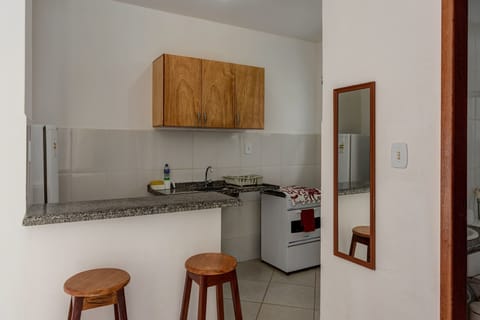 Comfort Apartment, 1 Bedroom, Kitchenette, Pool View | Private kitchenette