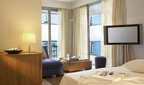 Junior Suite, Sea View (Deluxe) | Premium bedding, down comforters, free minibar, in-room safe