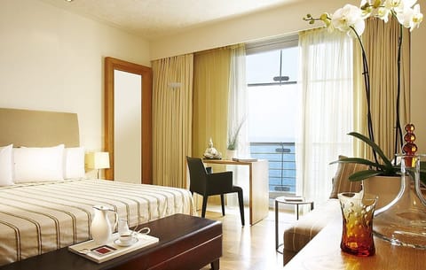 Executive Double Room, Sea View | Premium bedding, down comforters, free minibar, in-room safe