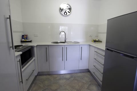 Two Bedroom Serviced Apartment  | Private kitchen | Fridge, coffee/tea maker