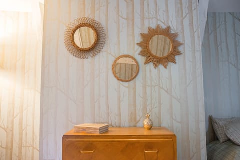 Family Apartment, 3 Bedrooms (Iris) | Room amenity