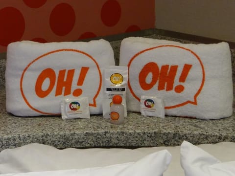 Standard Double Room | Bathroom amenities | Shower, free toiletries, hair dryer, towels