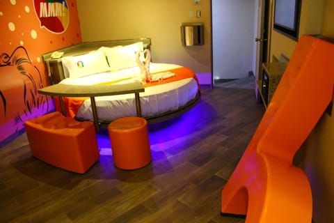 Standard Double Room | Free WiFi, bed sheets