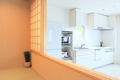 Villa, 3 bedrooms, Mt.Yotei view, Non Smoking | Private kitchen | Full-size fridge, microwave, stovetop, dishwasher