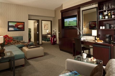 Double Eagle Suite | Living room | TV