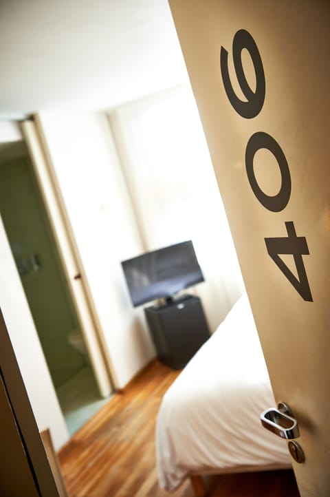 Triple Room | Premium bedding, minibar, in-room safe, individually furnished