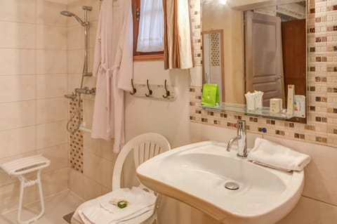 Free toiletries, hair dryer, bathrobes, slippers