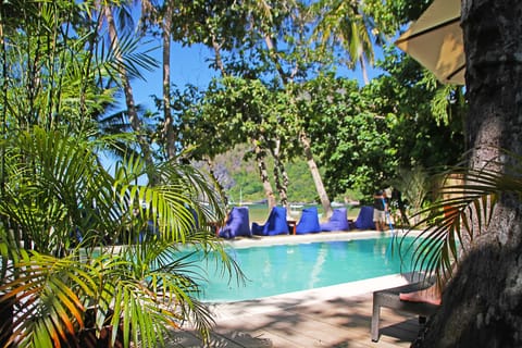 Outdoor pool, sun loungers