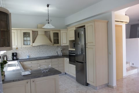 Superior Villa, 3 Bedrooms | Private kitchen | Fridge, stovetop, coffee/tea maker, electric kettle