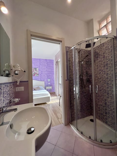 Superior Double Room, Terrace (Amethyst) | Bathroom | Shower, rainfall showerhead, free toiletries, hair dryer