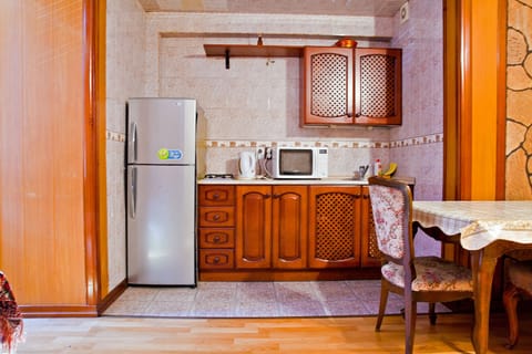 Studio Apartment, Zhibek Zholy Street 103 | Private kitchen | Fridge, microwave, stovetop, electric kettle