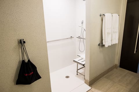 Suite, 2 Queen Beds, Accessible (Mobility, Roll-In Shower) | Bathroom | Free toiletries, towels