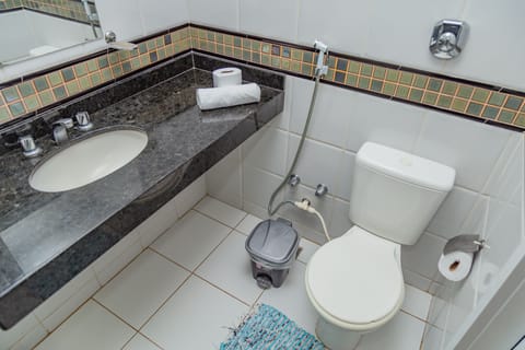 Standard Double or Twin Room | Bathroom | Shower, free toiletries, towels