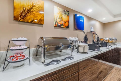 Free daily full breakfast