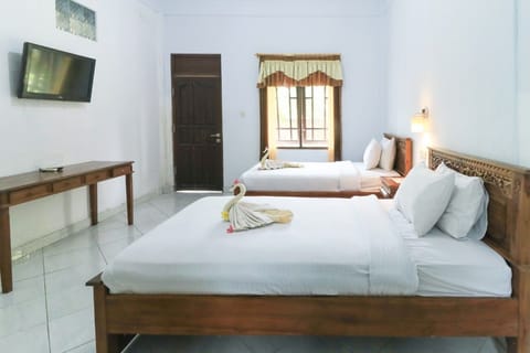 Superior Room | Desk, free WiFi, bed sheets