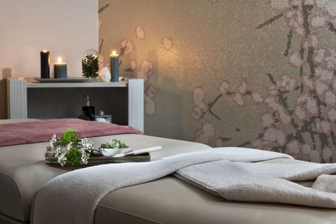 Spa tub, Turkish bath, body treatments, hydrotherapy, hot stone massages