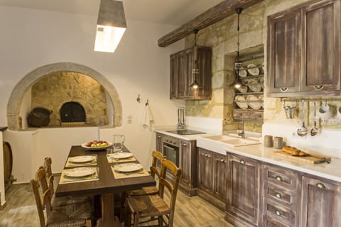 Villa, 2 Bedrooms | Private kitchen | Full-size fridge, microwave, oven, stovetop