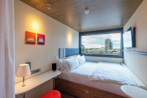 King Room | Premium bedding, pillowtop beds, desk, laptop workspace