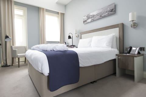 Superior Suite, 1 King Bed | In-room safe, desk, iron/ironing board, free WiFi