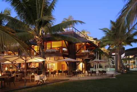 Lunch and dinner served, beach views 