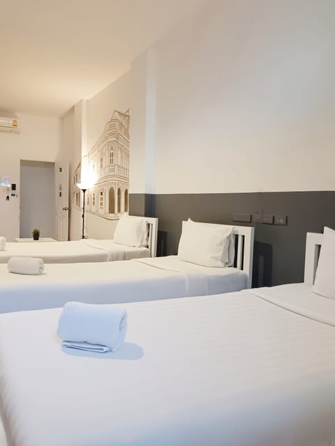 Standard Triple Room | Free WiFi, bed sheets