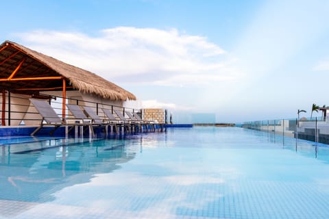 Outdoor pool, sun loungers