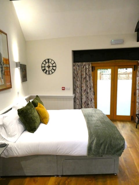 Standard Double Room, Ensuite (Ground Floor King)