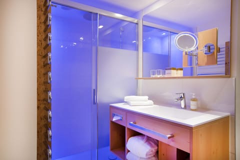 Free toiletries, hair dryer, bathrobes, slippers