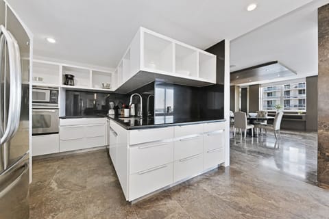 Luxury Penthouse, 3 Bedrooms, Ocean View | Private kitchen | Full-size fridge, microwave, oven, dishwasher