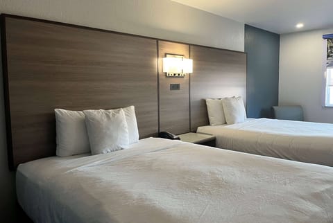 In-room safe, desk, laptop workspace, blackout drapes