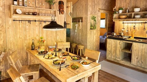 32-inch TV with cable channels