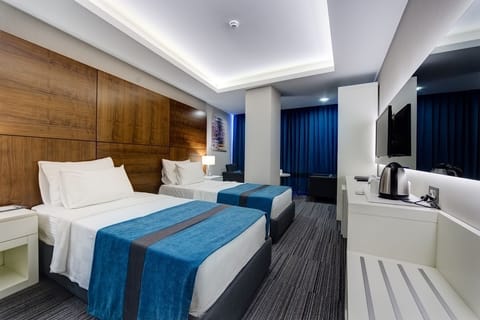 Superior Triple Room | Premium bedding, minibar, in-room safe, desk