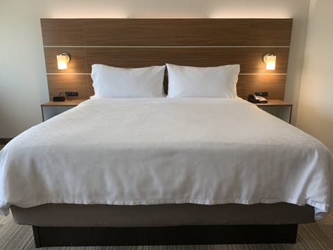 Premium bedding, Select Comfort beds, in-room safe, desk