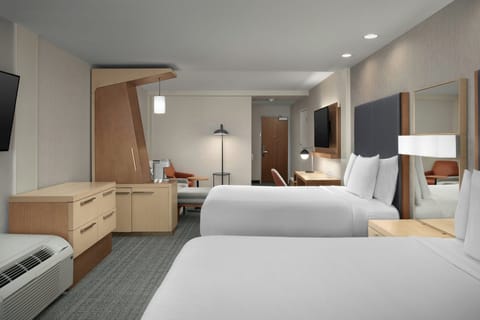 In-room safe, desk, iron/ironing board, free WiFi