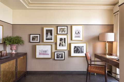 Studio | Premium bedding, free minibar, in-room safe, blackout drapes