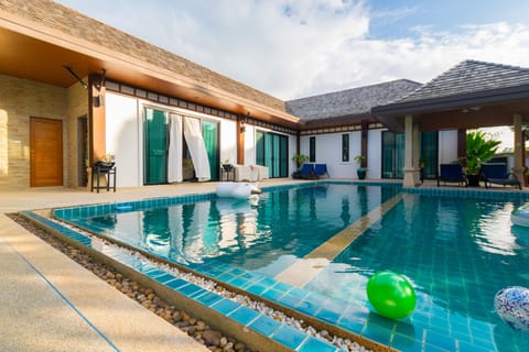 5 Bedroom Pool Villa | Private pool