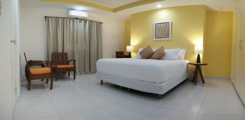 Superior Double Room, 1 Queen Bed, Garden View | Premium bedding, pillowtop beds, in-room safe, individually decorated