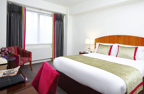 Deluxe Double Room | Premium bedding, in-room safe, desk, blackout drapes