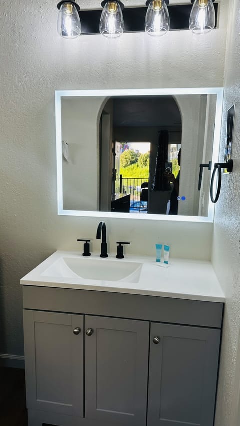 Free toiletries, towels, soap, shampoo